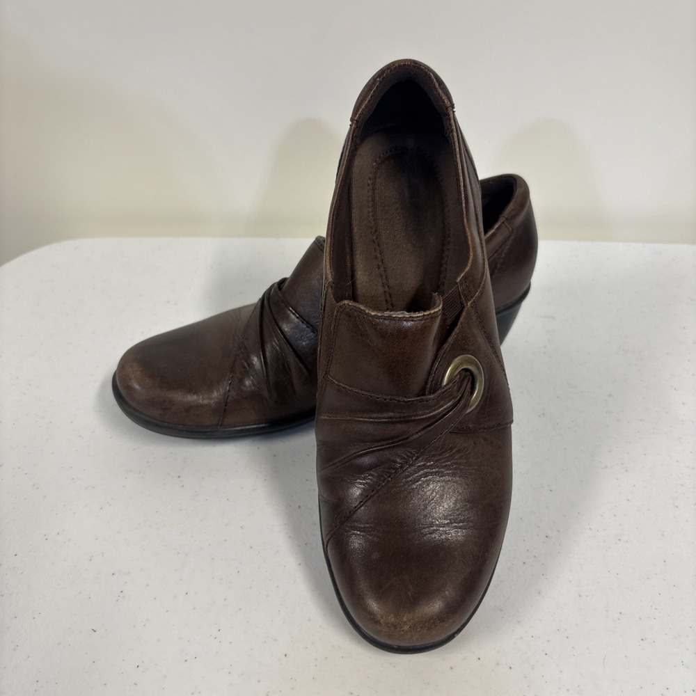 CLARKS Collection Women's Brown Layered Leather Slip On Shoe 15260 Size 8.5M